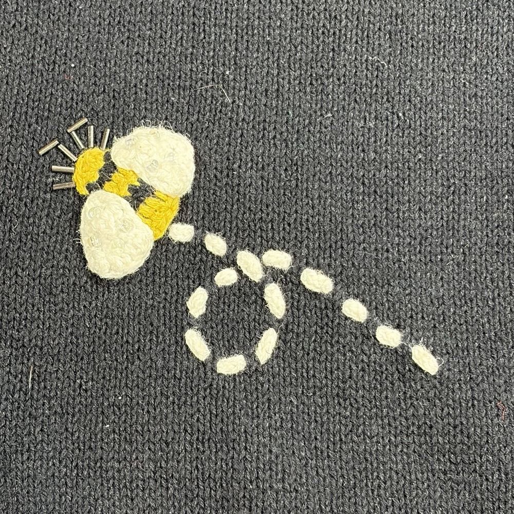 Mandal Bay Sweater Vest L Embroidered Bumble Bees Daisies Teacher Grandma Core - Picture 4 of 8